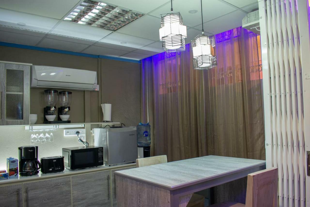 Hotel Styled Apartment In Heart Of กาตร์บอร์นส์ ภายนอก รูปภาพ
